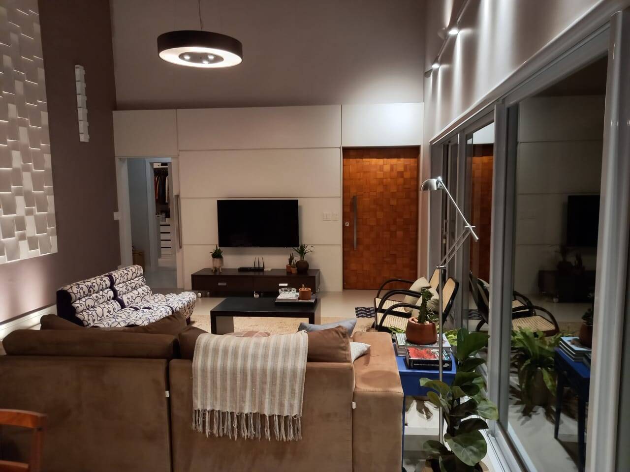 Casa de Condomínio à venda com 3 quartos, 212m² - Foto 4