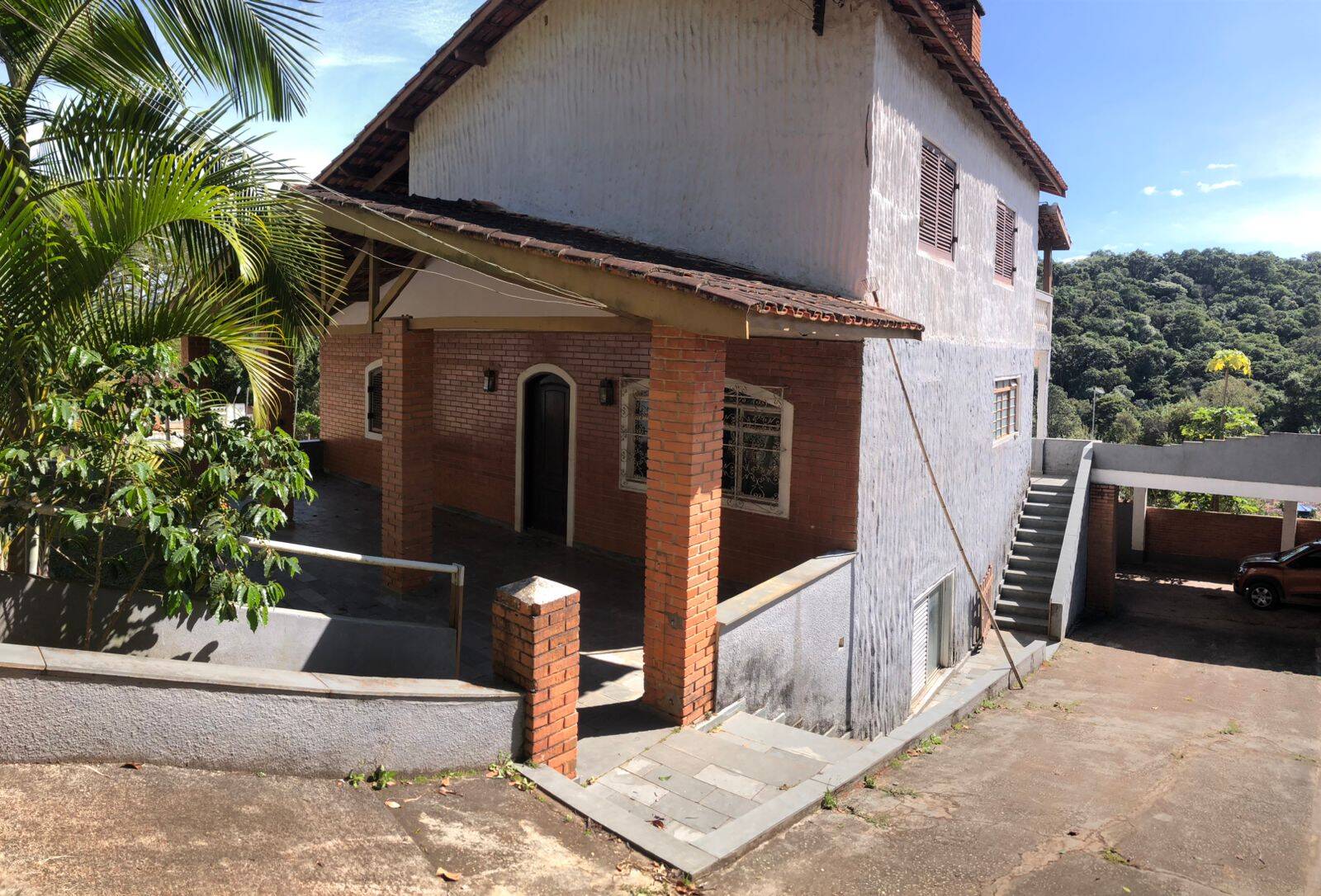 Fazenda à venda com 4 quartos, 400m² - Foto 2