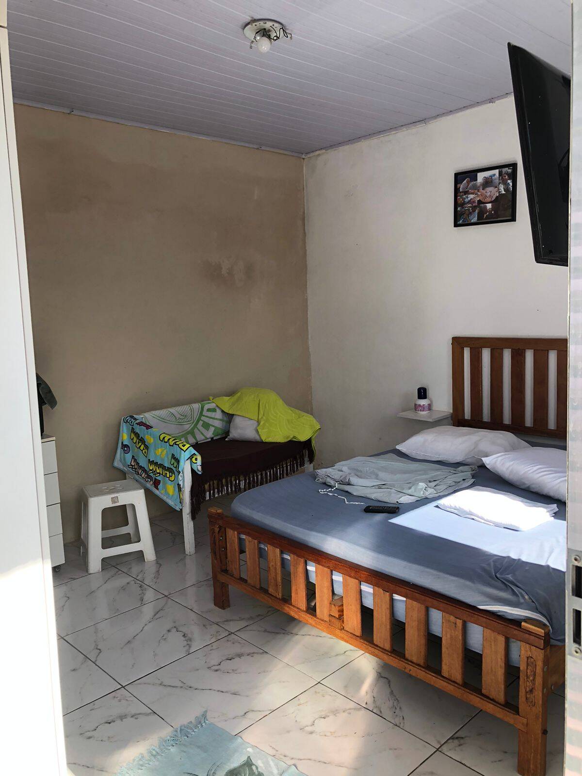 Casa à venda com 2 quartos, 300m² - Foto 3