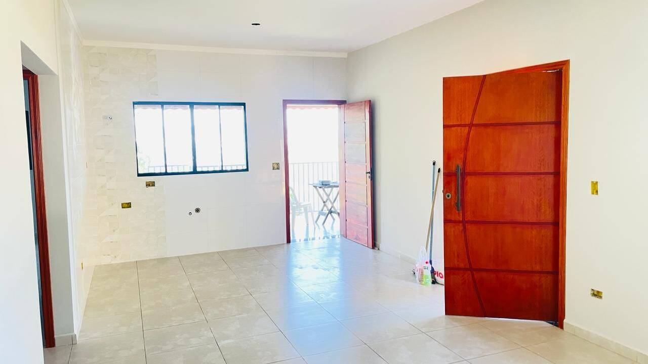 Casa à venda com 2 quartos, 95m² - Foto 2