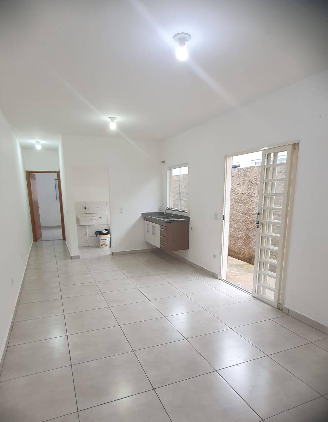 Casa à venda com 2 quartos, 125m² - Foto 8