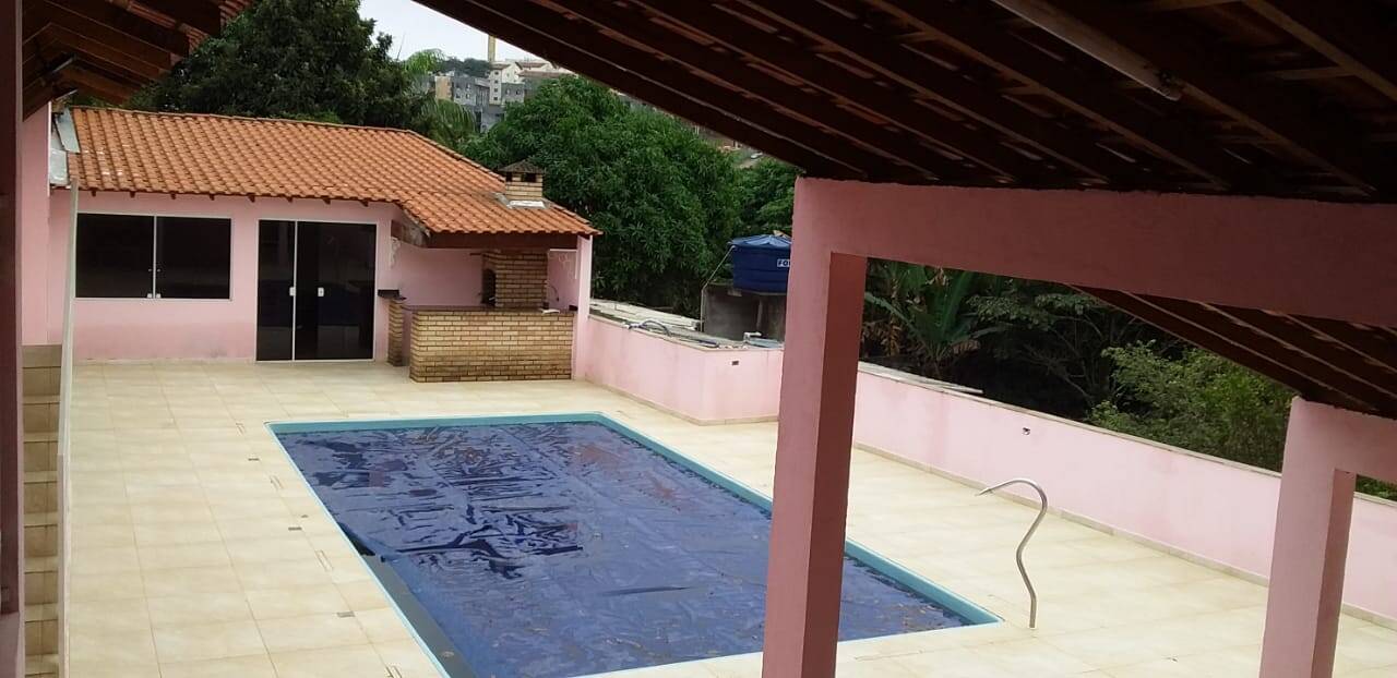 Fazenda à venda com 5 quartos, 3300m² - Foto 1