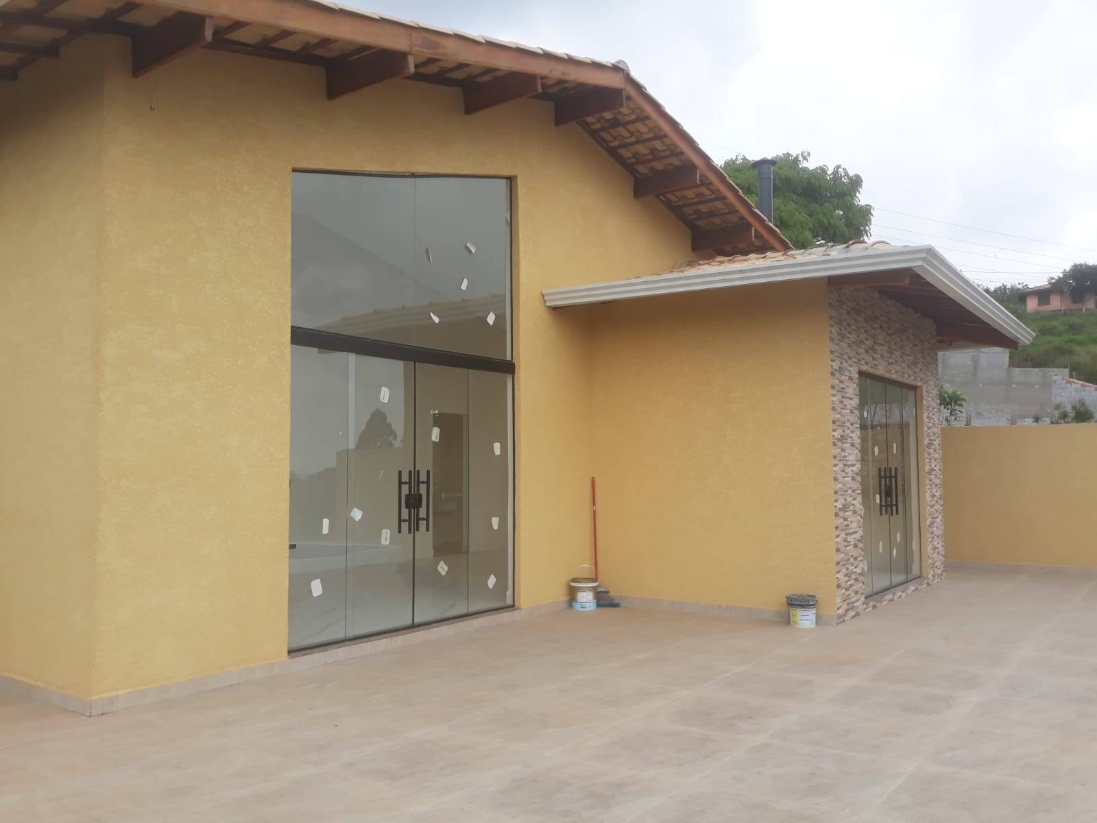 Fazenda à venda com 3 quartos, 2560m² - Foto 2