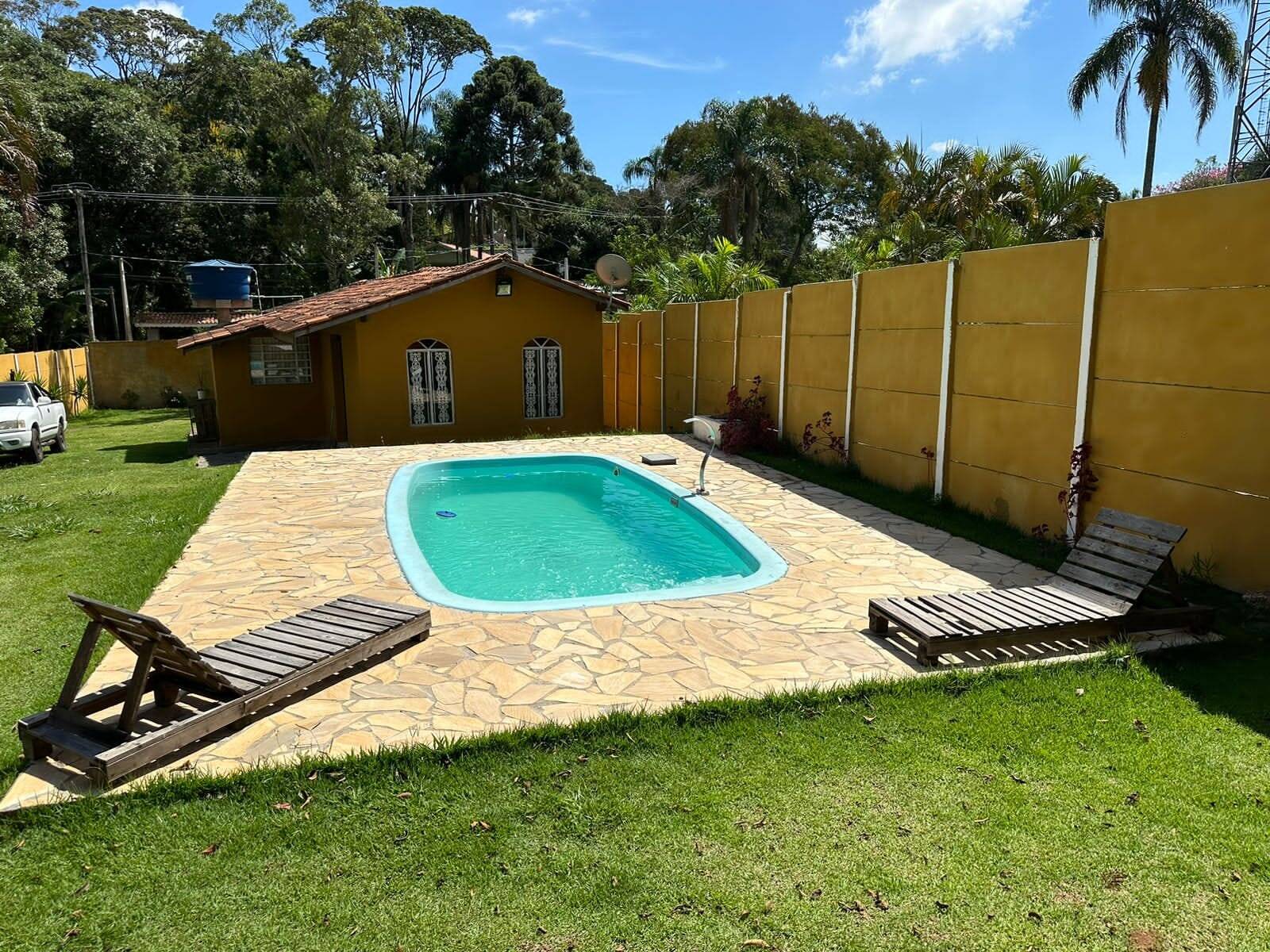 Fazenda à venda e aluguel com 3 quartos, 150m² - Foto 2