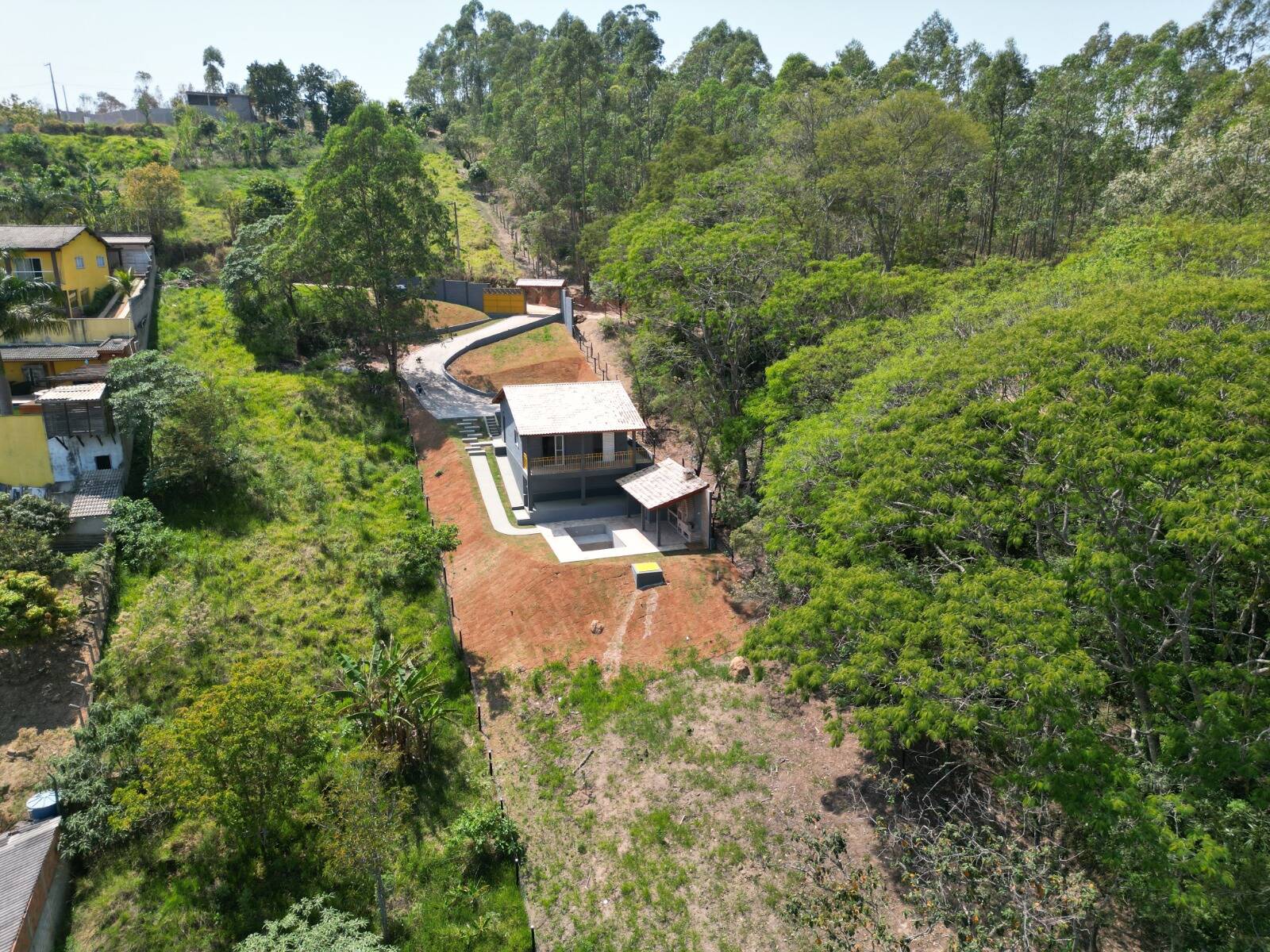 Fazenda à venda com 2 quartos, 120m² - Foto 2