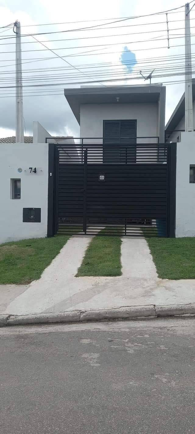 Casa à venda com 2 quartos, 95m² - Foto 2