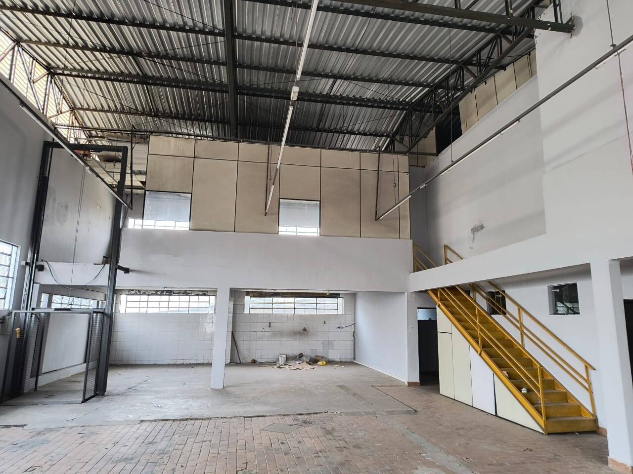 Depósito-Galpão-Armazém para alugar, 780m² - Foto 3