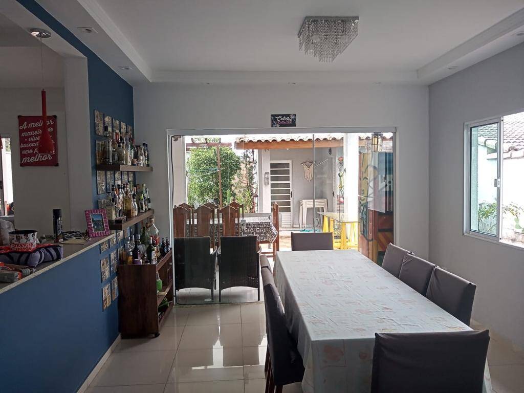 Casa à venda com 3 quartos, 264m² - Foto 9