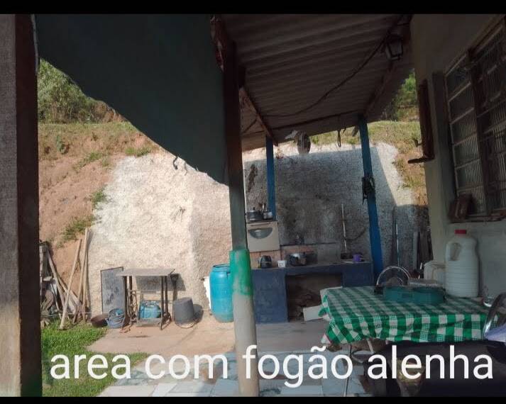 Fazenda à venda com 1 quarto, 82m² - Foto 2