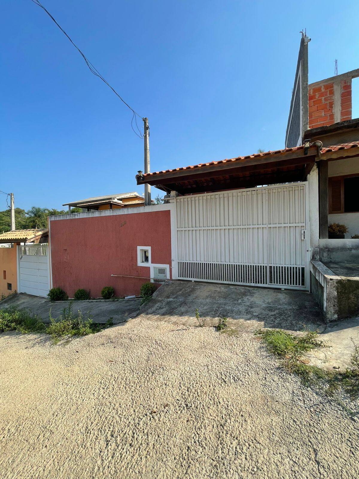 Casa à venda com 2 quartos, 80m² - Foto 2