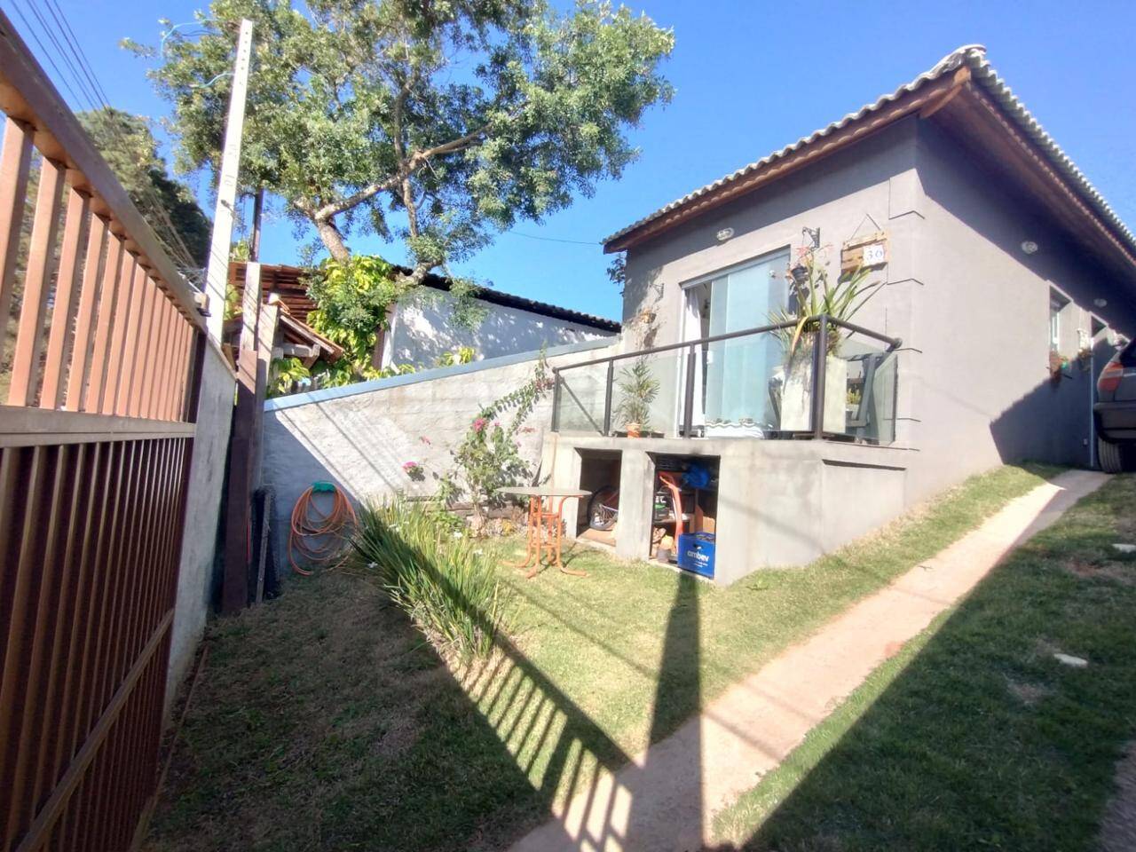 Casa à venda com 2 quartos, 59m² - Foto 2